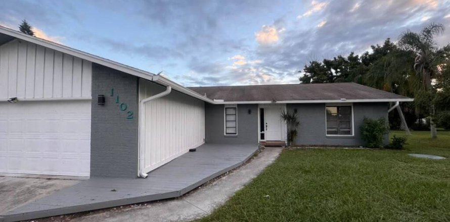 Villa ou maison à Port St. Lucie, Floride 3 chambres, 159.42 m2 № 2439281