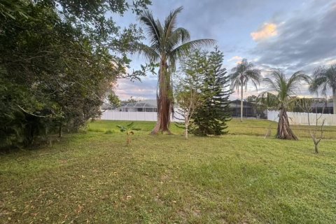 Villa ou maison à louer à Port St. Lucie, Floride: 3 chambres, 159.42 m2 № 2439281 - photo 6