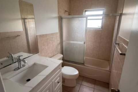 Villa ou maison à louer à Port St. Lucie, Floride: 3 chambres, 159.42 m2 № 2439281 - photo 18