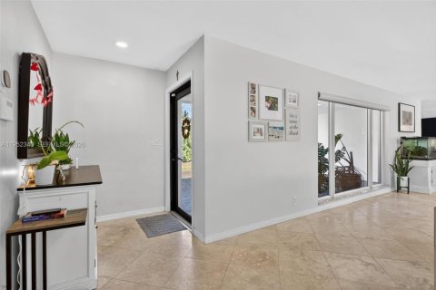 Купить виллу или дом в Форт-Лодердейл, Флорида 3 спальни, 224.73м2, № 2008904 - фото 6