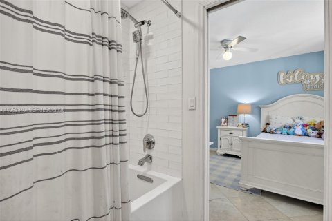 Купить виллу или дом в Форт-Лодердейл, Флорида 3 спальни, 224.73м2, № 2008904 - фото 13