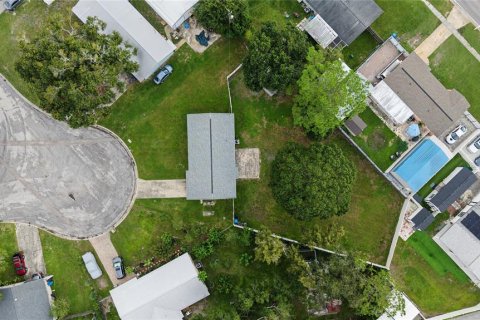 House in Lutz, Florida 3 bedrooms, 109.25 sq.m. № 2381072 - photo 8