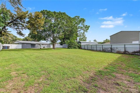 House in Lutz, Florida 3 bedrooms, 109.25 sq.m. № 2381072 - photo 11
