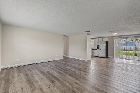 House in Lutz, Florida 3 bedrooms, 109.25 sq.m. № 2381072 - photo 16