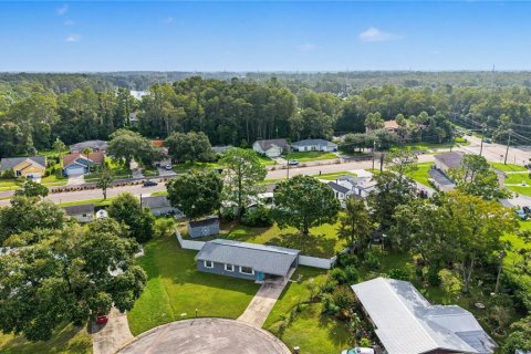 House in Lutz, Florida 3 bedrooms, 109.25 sq.m. № 2381072 - photo 9