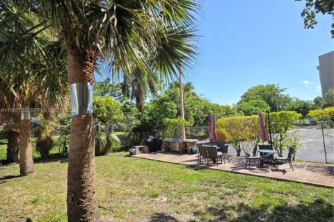 Купить кондоминиум в Майами, Флорида 2 спальни, 128.21м2, № 2048716 - фото 5