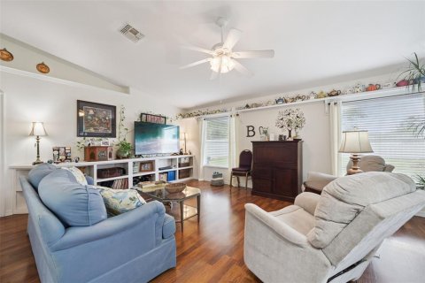 Villa ou maison à vendre à Mount Dora, Floride: 4 chambres, 199.46 m2 № 2218810 - photo 19