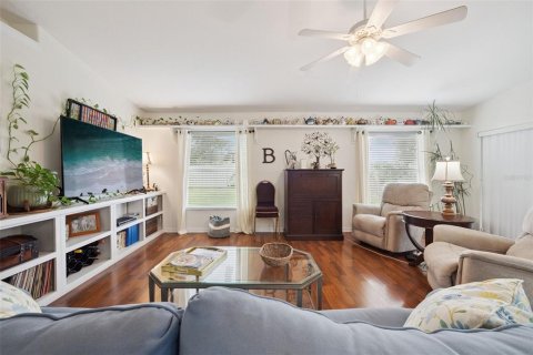 Villa ou maison à vendre à Mount Dora, Floride: 4 chambres, 199.46 m2 № 2218810 - photo 20