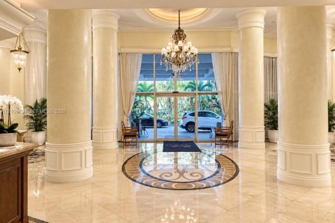 Condo in Aventura, Florida, 2 bedrooms № 2428437 - photo 13