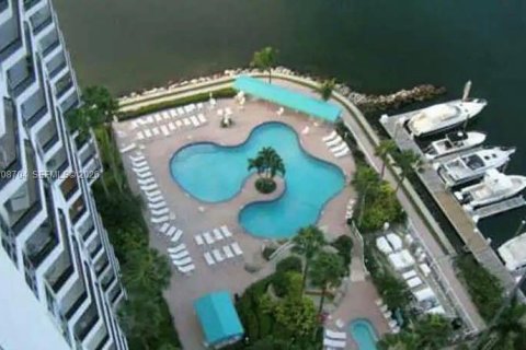 Condo in Aventura, Florida, 2 bedrooms № 2428437 - photo 16