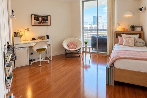 Condo in Aventura, Florida, 2 bedrooms № 2428437 - photo 10