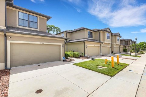 Adosado en venta en Clearwater, Florida, 3 dormitorios, 189.8 m2 № 2291440 - foto 3