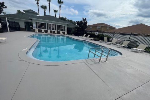House in Kissimmee, Florida 4 bedrooms, 260.96 sq.m. № 2405500 - photo 18