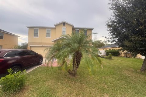 House in Kissimmee, Florida 4 bedrooms, 260.96 sq.m. № 2405500 - photo 2