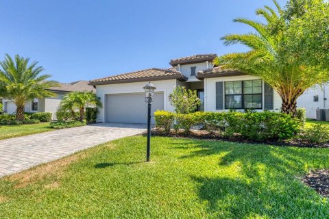 Casa en Bradenton, Florida 3 dormitorios, 206.15 m2 № 2094078