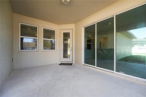 House in Winter Garden, Florida 4 bedrooms, 250.37 sq.m. № 2123330 - photo 17