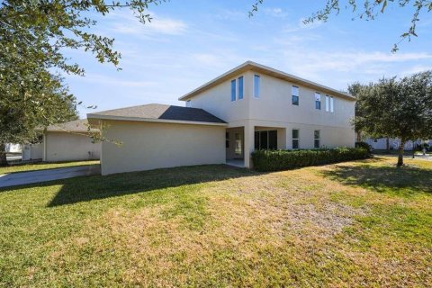 House in Winter Garden, Florida 4 bedrooms, 250.37 sq.m. № 2123330 - photo 19