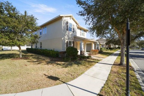 House in Winter Garden, Florida 4 bedrooms, 250.37 sq.m. № 2123330 - photo 2