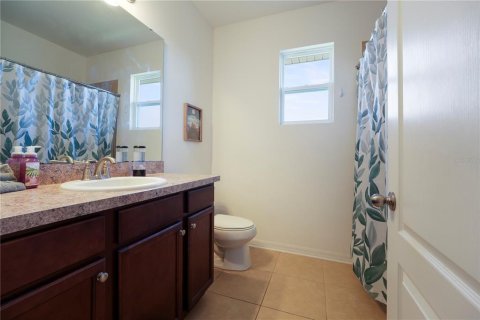 House in Winter Garden, Florida 4 bedrooms, 250.37 sq.m. № 2123330 - photo 12