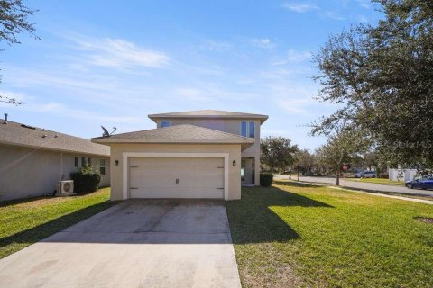 House in Winter Garden, Florida 4 bedrooms, 250.37 sq.m. № 2123330 - photo 18