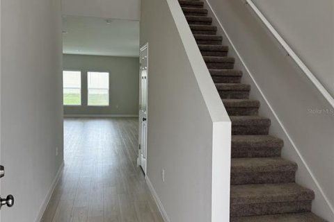 House in Lake Hamilton, Florida 5 bedrooms, 229.47 sq.m. № 1919206 - photo 3