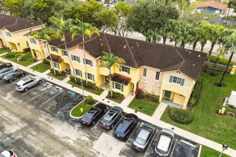 Дом в Норт-Лодердейл, Флорида 3 спальни, 130.53м2 № 2007806