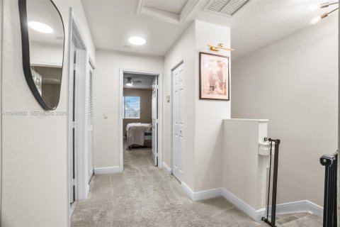 Купить таунхаус в Тамарак, Флорида 1 комната, 144.46м2, № 2005656 - фото 15