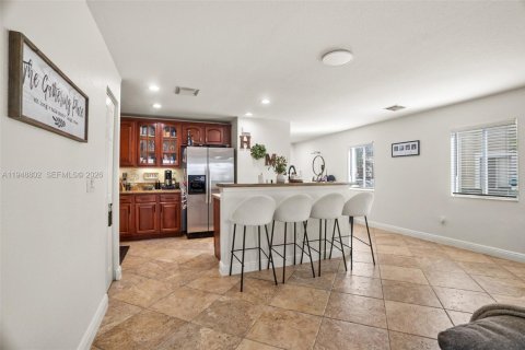 Купить таунхаус в Тамарак, Флорида 1 комната, 144.46м2, № 2005656 - фото 4