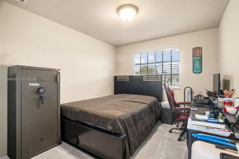 Купить таунхаус в Тамарак, Флорида 1 комната, 144.46м2, № 2005656 - фото 16