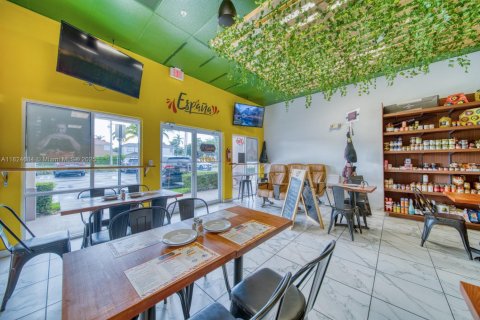 Immobilier commercial à vendre à Miami, Floride № 2044640 - photo 12