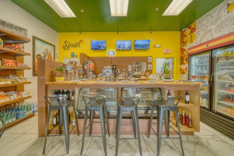 Immobilier commercial à vendre à Miami, Floride № 2044640 - photo 5