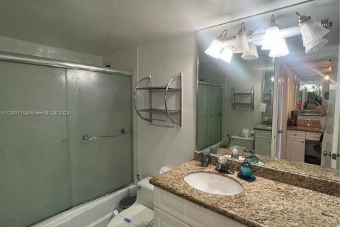 Condominio en venta en Miami Beach, Florida, 2 dormitorios, 95.69 m2 № 159152 - foto 13