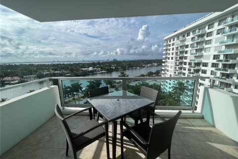 Condominio en venta en Miami Beach, Florida, 2 dormitorios, 95.69 m2 № 159152 - foto 4
