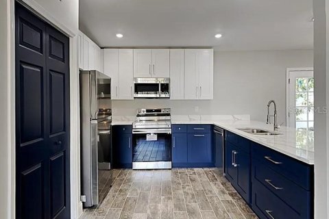 Casa en venta en Orlando, Florida, 4 dormitorios, 132.2 m2 № 1847418 - foto 4