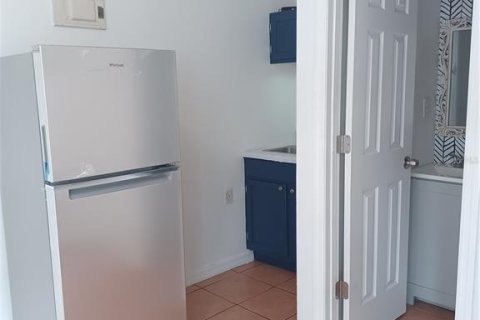 Casa en venta en Orlando, Florida, 4 dormitorios, 132.2 m2 № 1847418 - foto 18