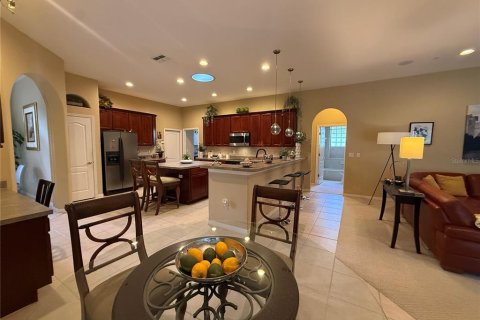 Villa ou maison à louer à Wesley Chapel, Floride: 4 chambres, 238.11 m2 № 2405474 - photo 14