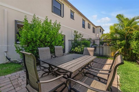 Adosado en alquiler en Davie, Florida, 3 dormitorios, 157.56 m2 № 2055123 - foto 28