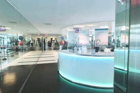 Condo in Miami, Florida, 2 bedrooms  № 1994237 - photo 11