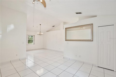 House in Orlando, Florida 3 bedrooms, 115.57 sq.m. № 1784717 - photo 7
