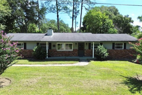 House in Ocala, Florida 3 bedrooms, 163.88 sq.m. № 2329710