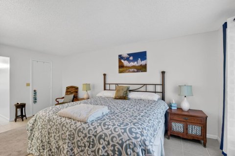 Condo in Boynton Beach, Florida, 2 bedrooms  № 2185060 - photo 18