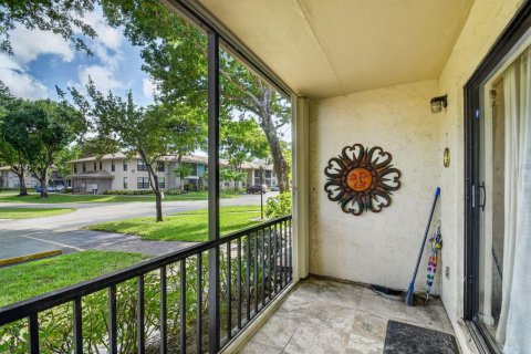 Condo in Boynton Beach, Florida, 2 bedrooms  № 2185060 - photo 30