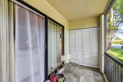 Condo in Boynton Beach, Florida, 2 bedrooms  № 2185060 - photo 29