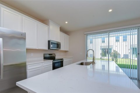 Townhouse in Lutz, Florida 3 bedrooms, 155.52 sq.m. № 2237075 - photo 15