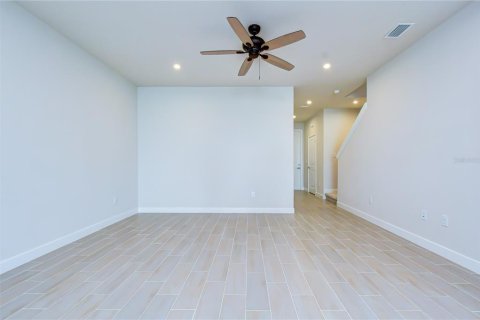 Townhouse in Lutz, Florida 3 bedrooms, 155.52 sq.m. № 2237075 - photo 7