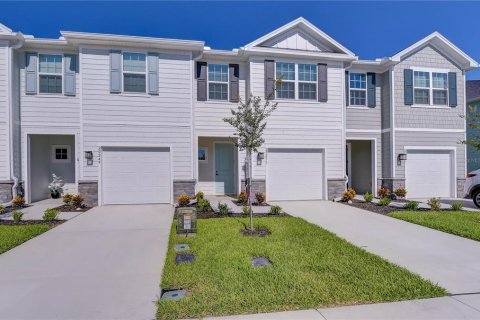Townhouse in Lutz, Florida 3 bedrooms, 155.52 sq.m. № 2237075