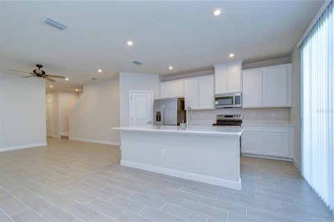 Townhouse in Lutz, Florida 3 bedrooms, 155.52 sq.m. № 2237075 - photo 10