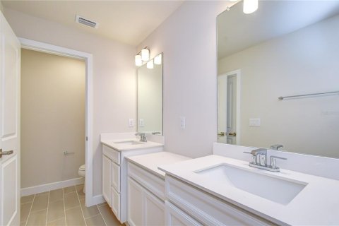 Townhouse in Lutz, Florida 3 bedrooms, 155.52 sq.m. № 2237075 - photo 21