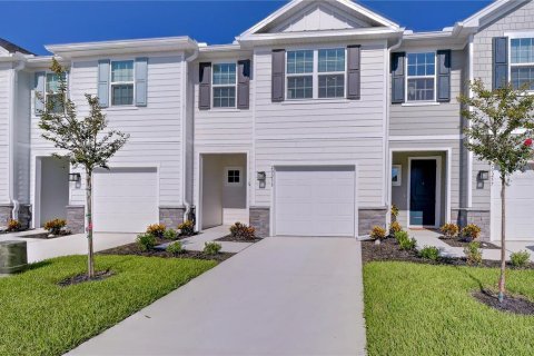 Townhouse in Lutz, Florida 3 bedrooms, 155.52 sq.m. № 2237075 - photo 2