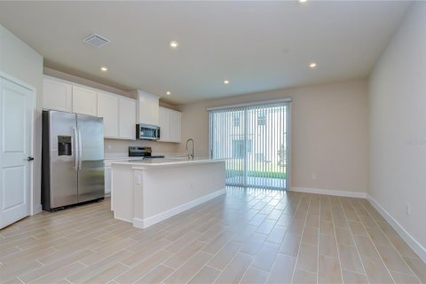 Townhouse in Lutz, Florida 3 bedrooms, 155.52 sq.m. № 2237075 - photo 11